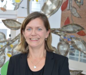 head and shoulders image of Dr Jenny Nobes
