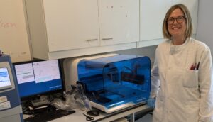 Dr Lindsay Coupland in the lab